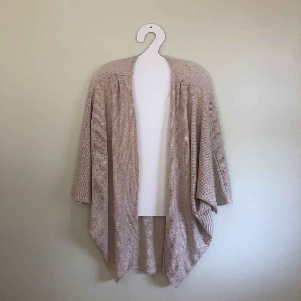 NWOT Lightweight Flowy Cardigan